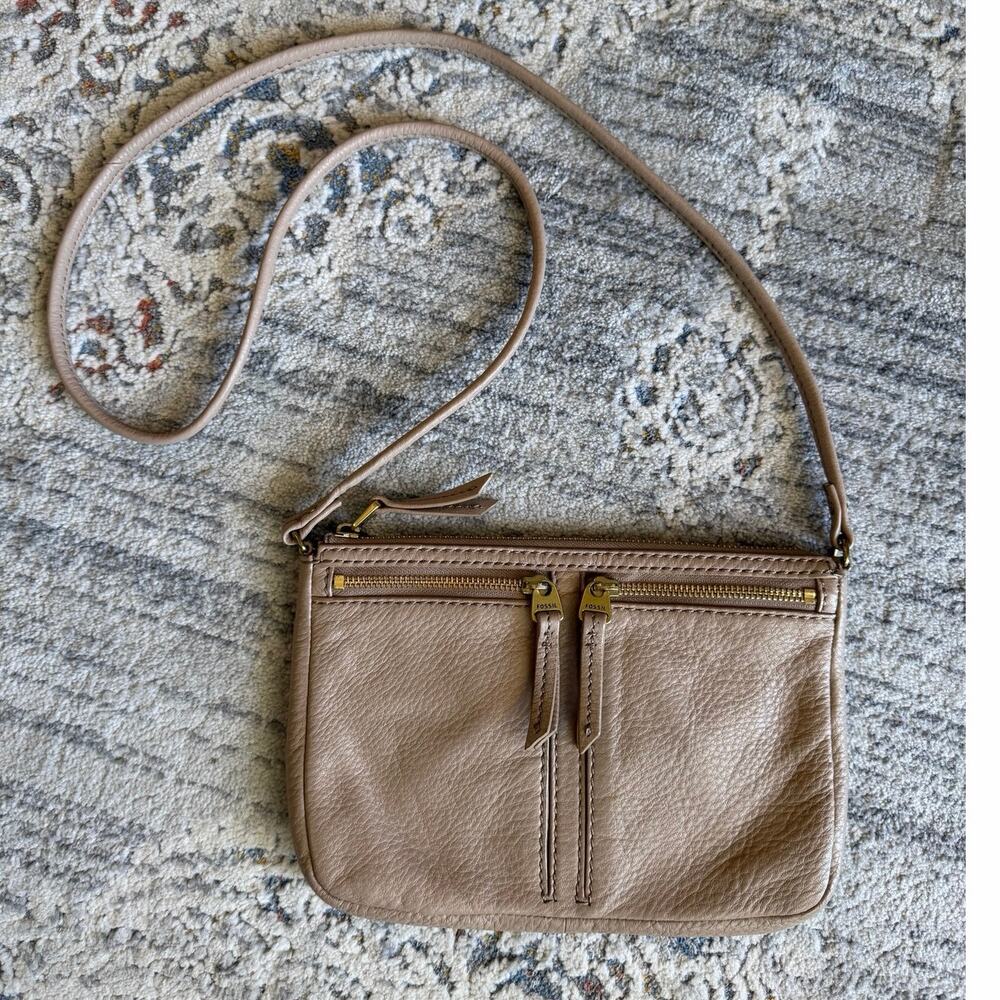 Fossil Erin Top Zip Tan Pebbled Genuine Leather Small Crossbody Bag